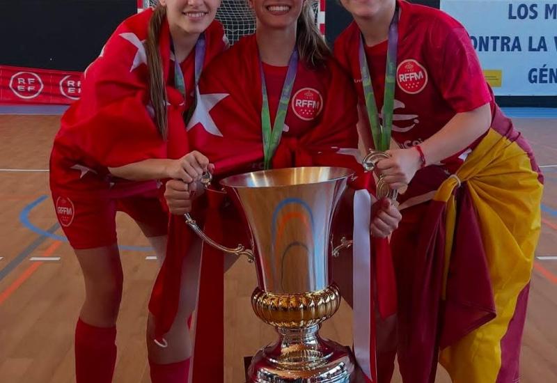 CAMPEONAS DE ESPAA SUB19 - Club Deportivo Futsi Atltico Navalcarnero